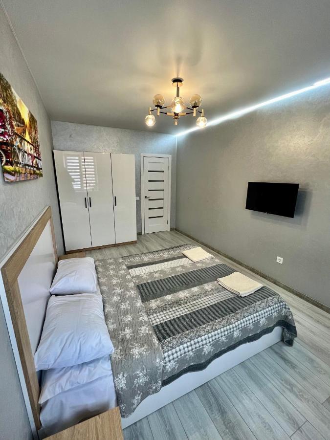 Apartment Premium In Center Ivano-Frankivszk Kültér fotó